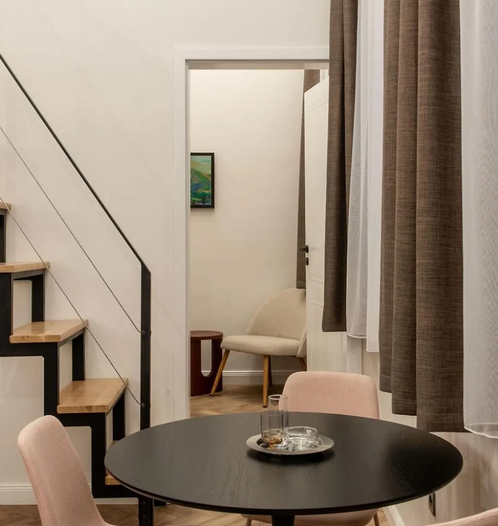 Budaguide A10 Central Budapest Apartment