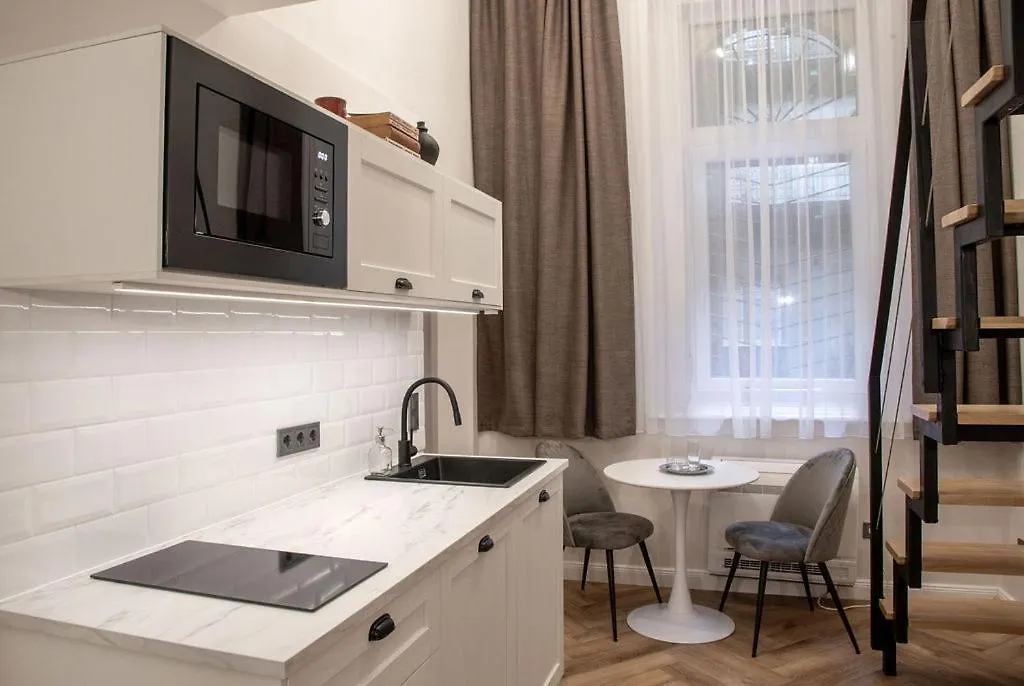 Budaguide A10 Central Budapest Apartment